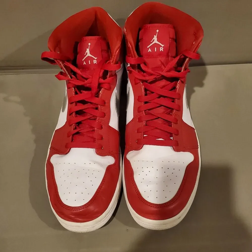 Size 15 - Jordan 1 Retro High Silver Medal 2016 332550-602